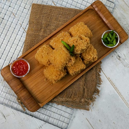Chicken Nuggets with Dip